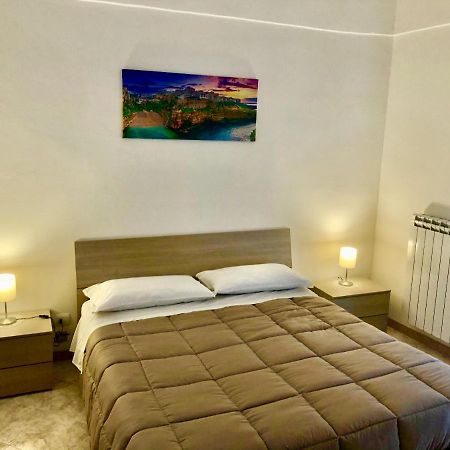 Al Civico 3 Centro Apartment โปลีญาโนอามาเร ภายนอก รูปภาพ