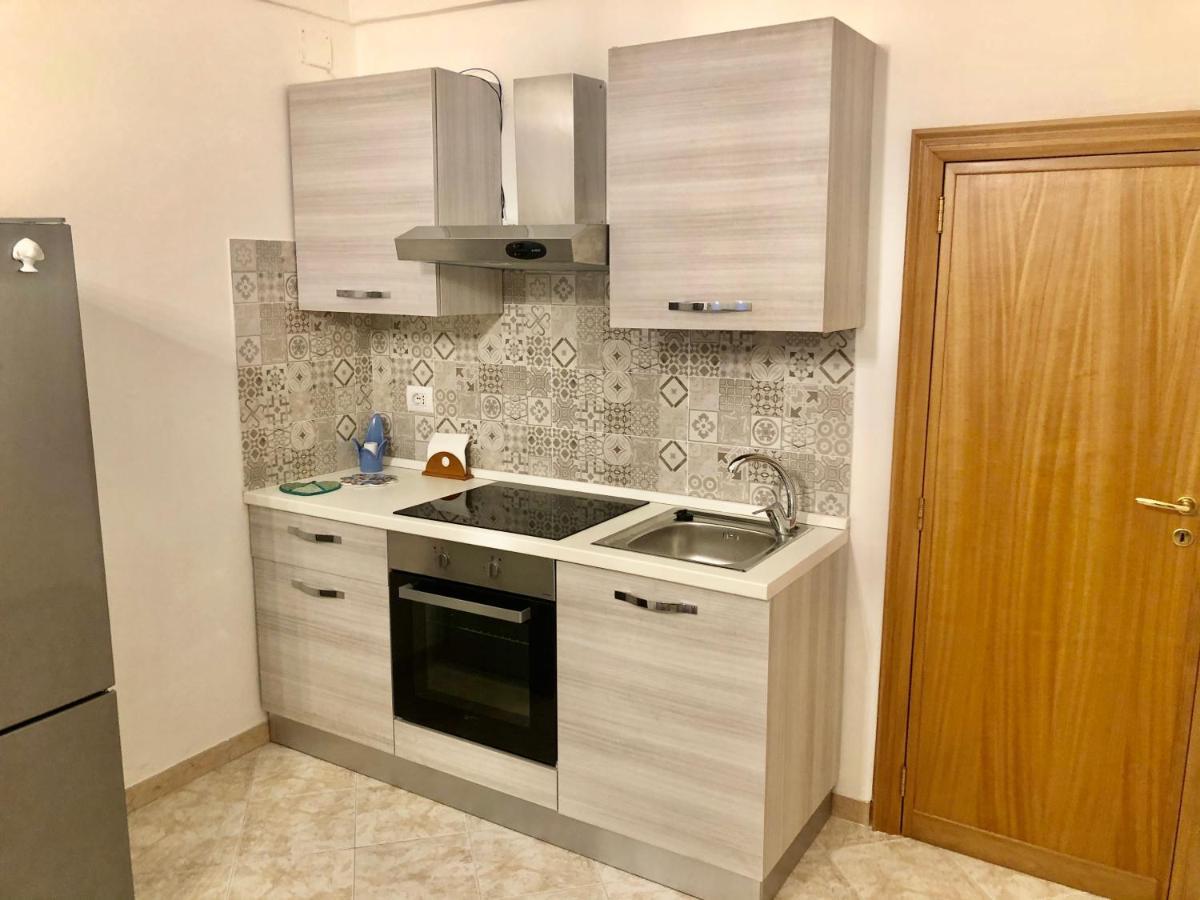 Al Civico 3 Centro Apartment โปลีญาโนอามาเร ภายนอก รูปภาพ