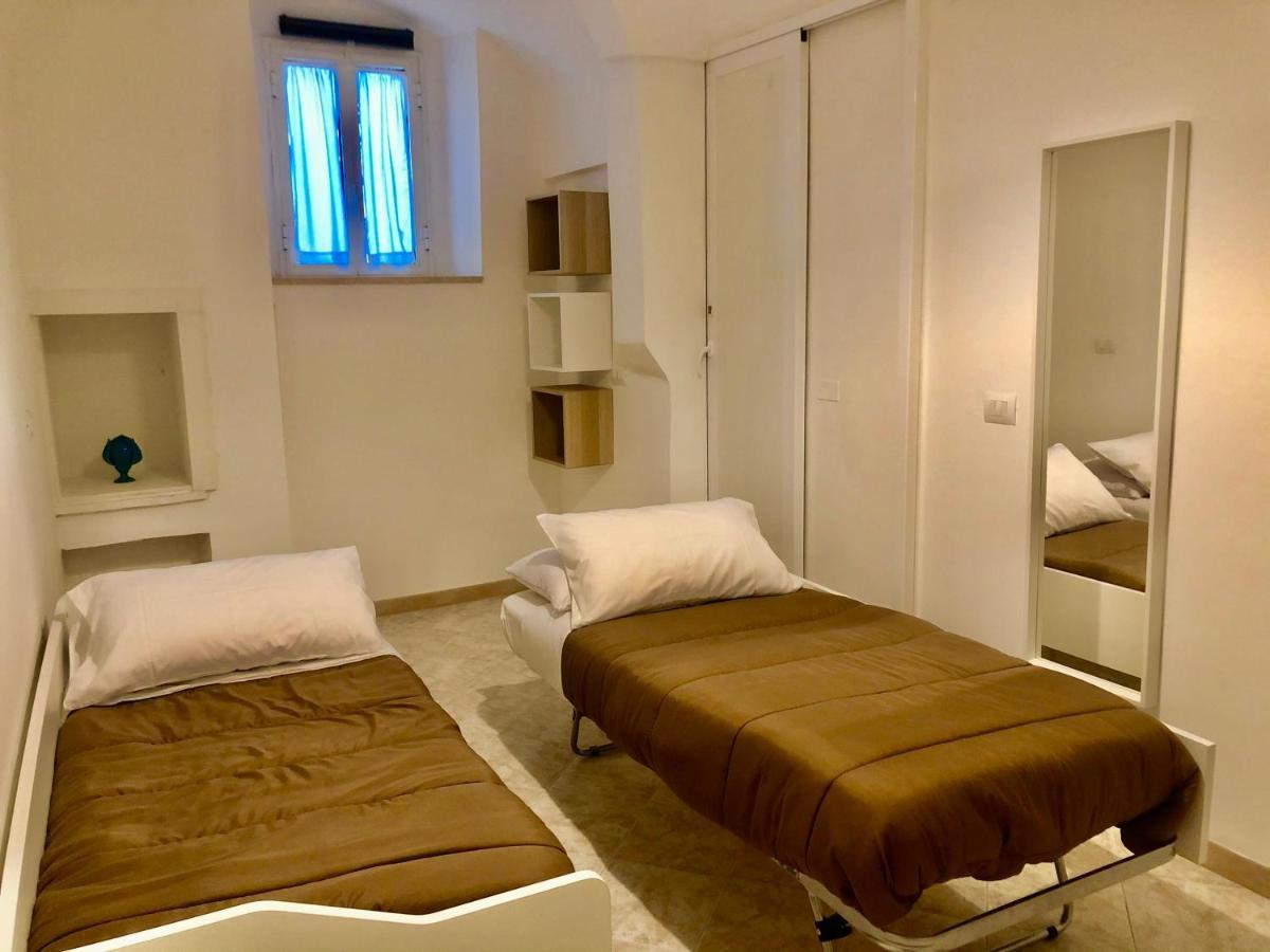Al Civico 3 Centro Apartment โปลีญาโนอามาเร ภายนอก รูปภาพ
